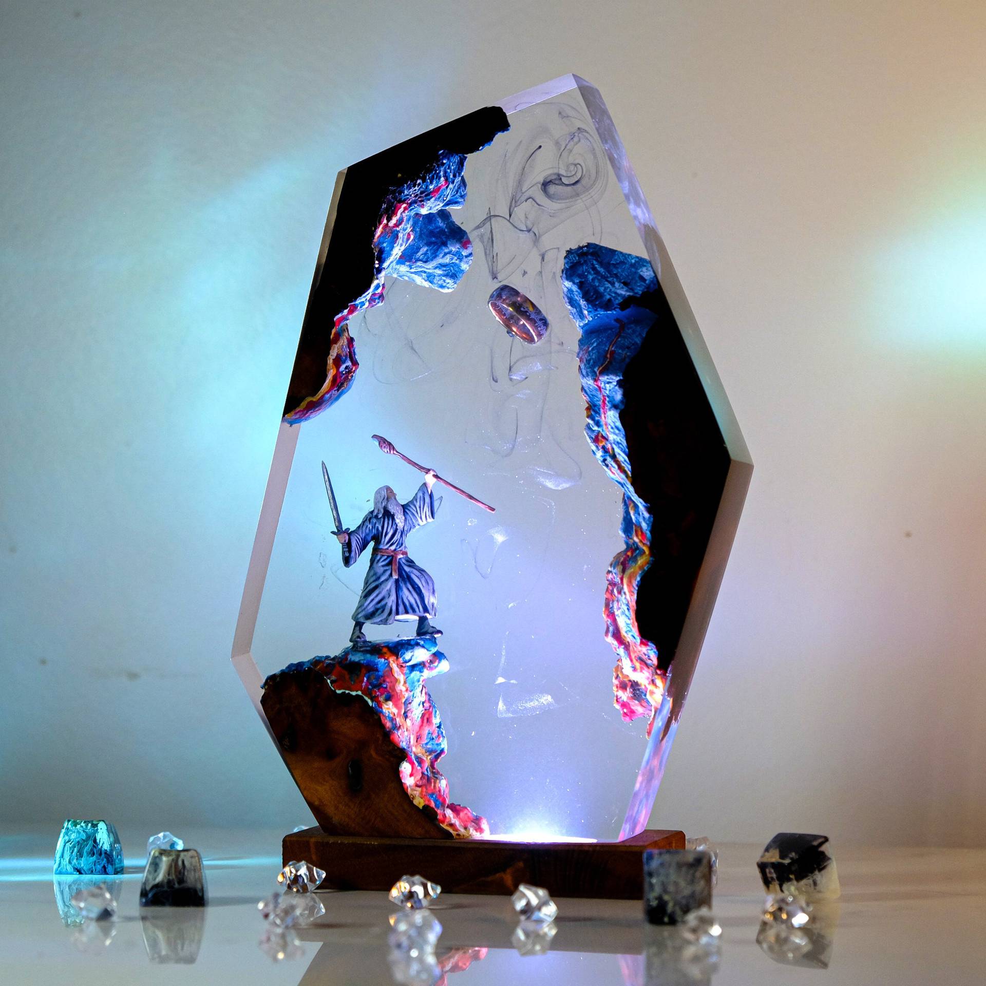 Movie Scence Figure Table Resi - Desk Setup Desk recension och pris